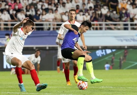 米兰与亚特兰大激战五球大战精彩回顾